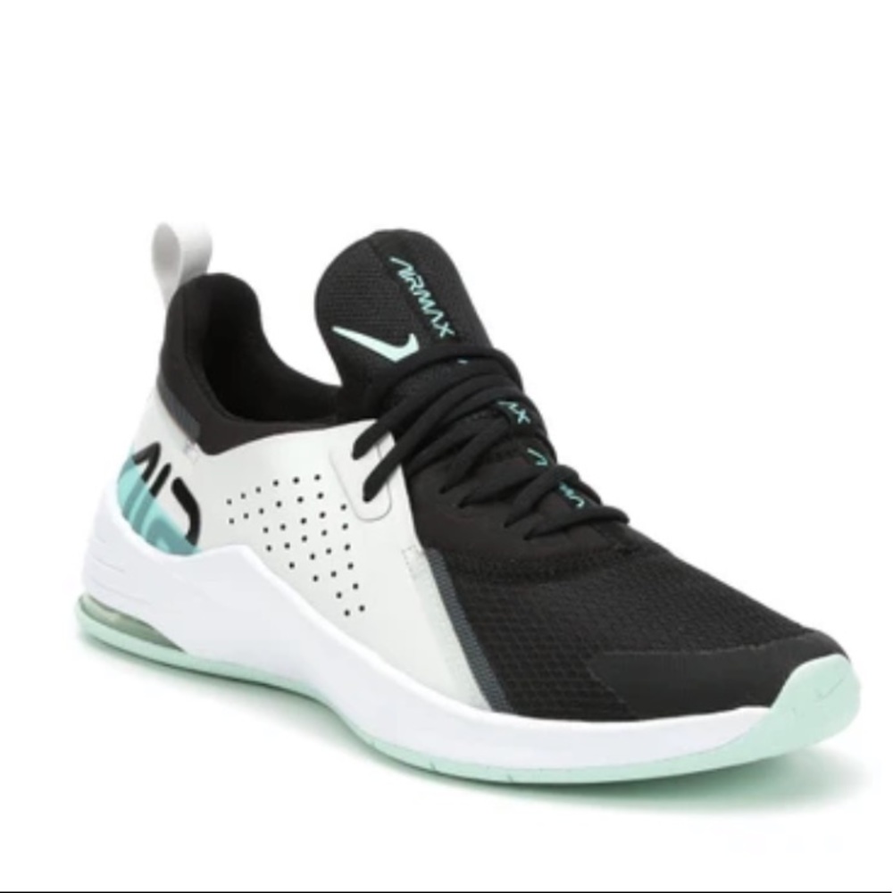 Women’s Nike Air Bella TR 3 Cross Training Shoe